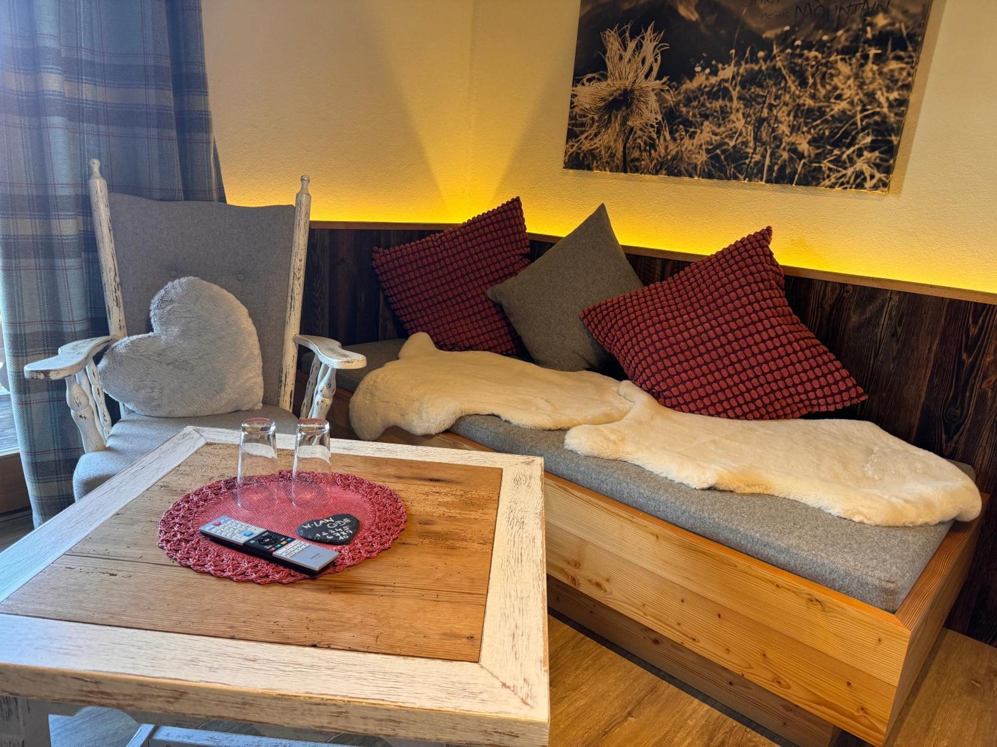 Gaestehaus Edlhuber Mittenwald Room photo