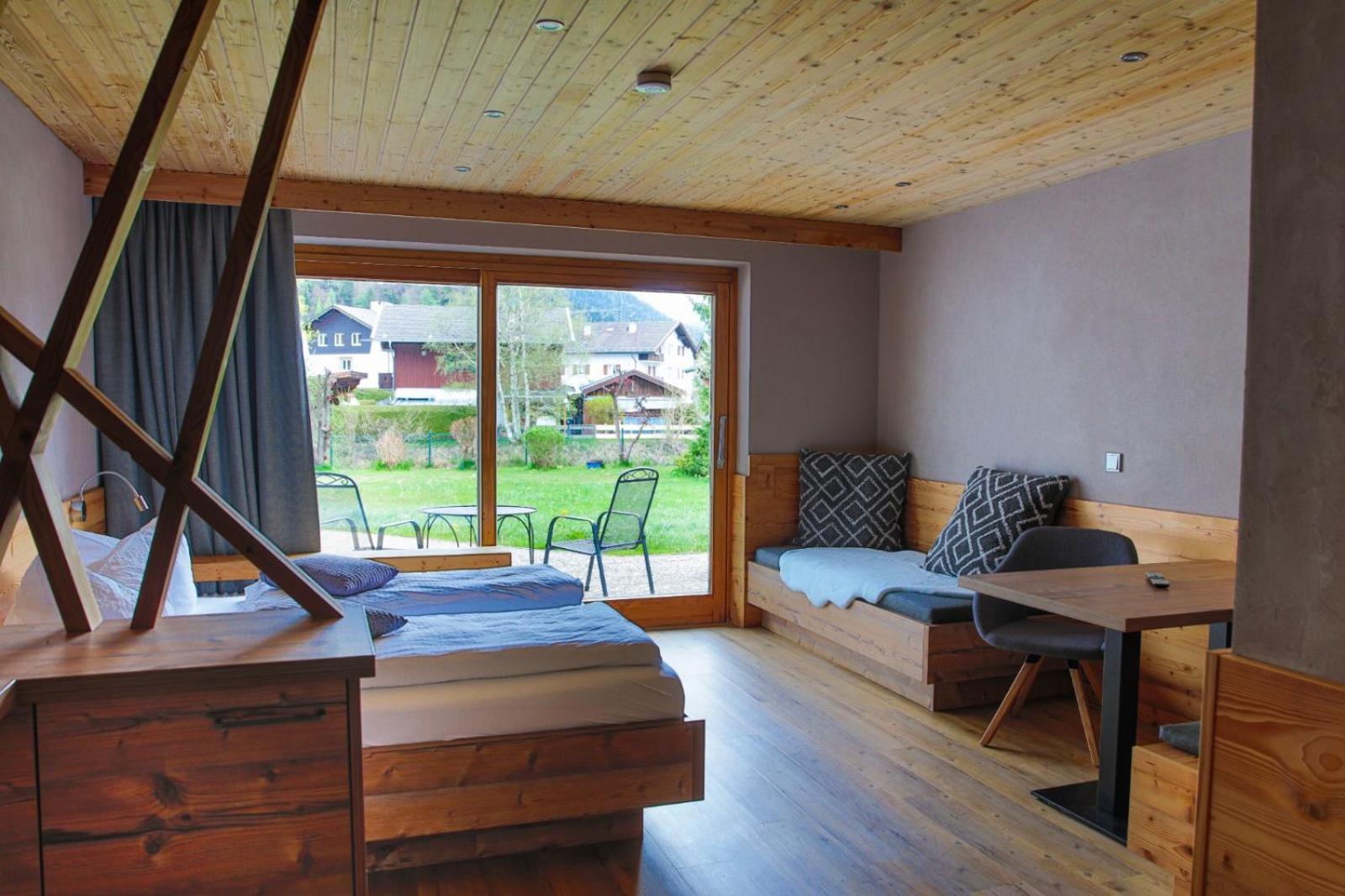 Gaestehaus Edlhuber Mittenwald Room photo